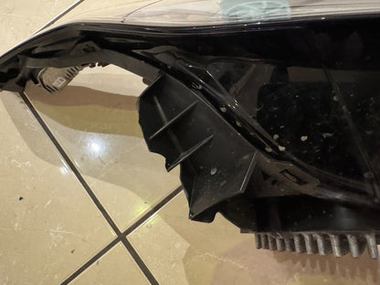 Genuine Land Rover Discovery V (L462) MY42-13W029-GB LED HIGH LT Right DAMAGED