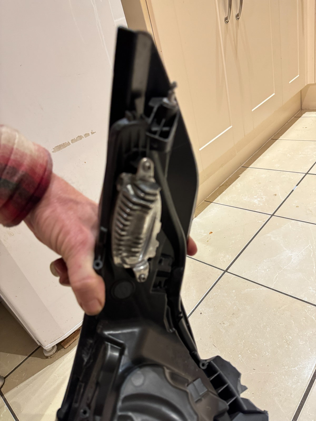 Genuine Land Rover Discovery V (L462) MY42-13W029-GB LED HIGH LT Right DAMAGED