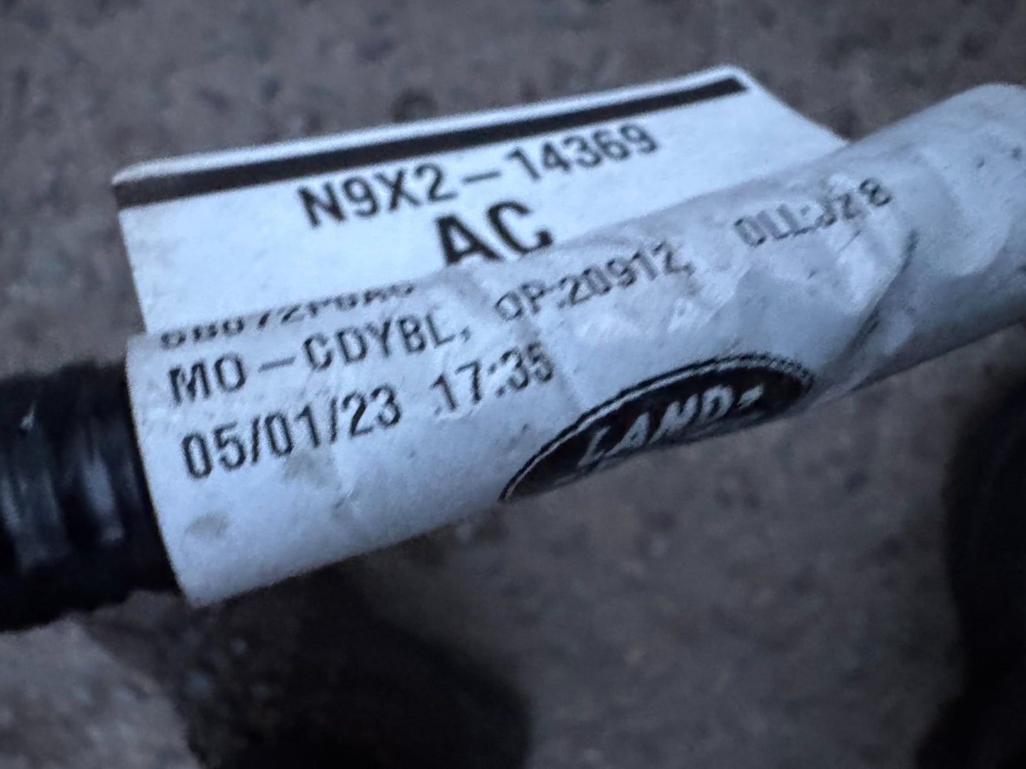 PDC SENSOR WIRING LOOM FRONT BUMPER Range Rover Sport (L1) 2023 Need Repair