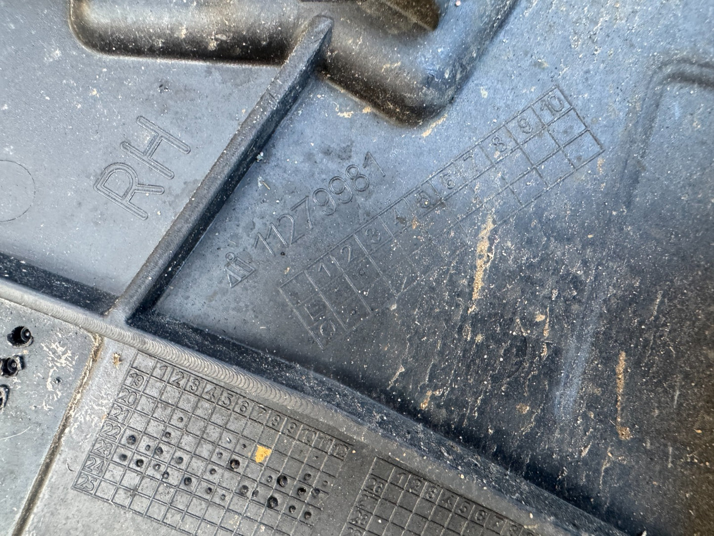 2023 MERCEDES EQA AMG LINE H243 2021-ON GENUINE FRONT BUMPER A2438856901