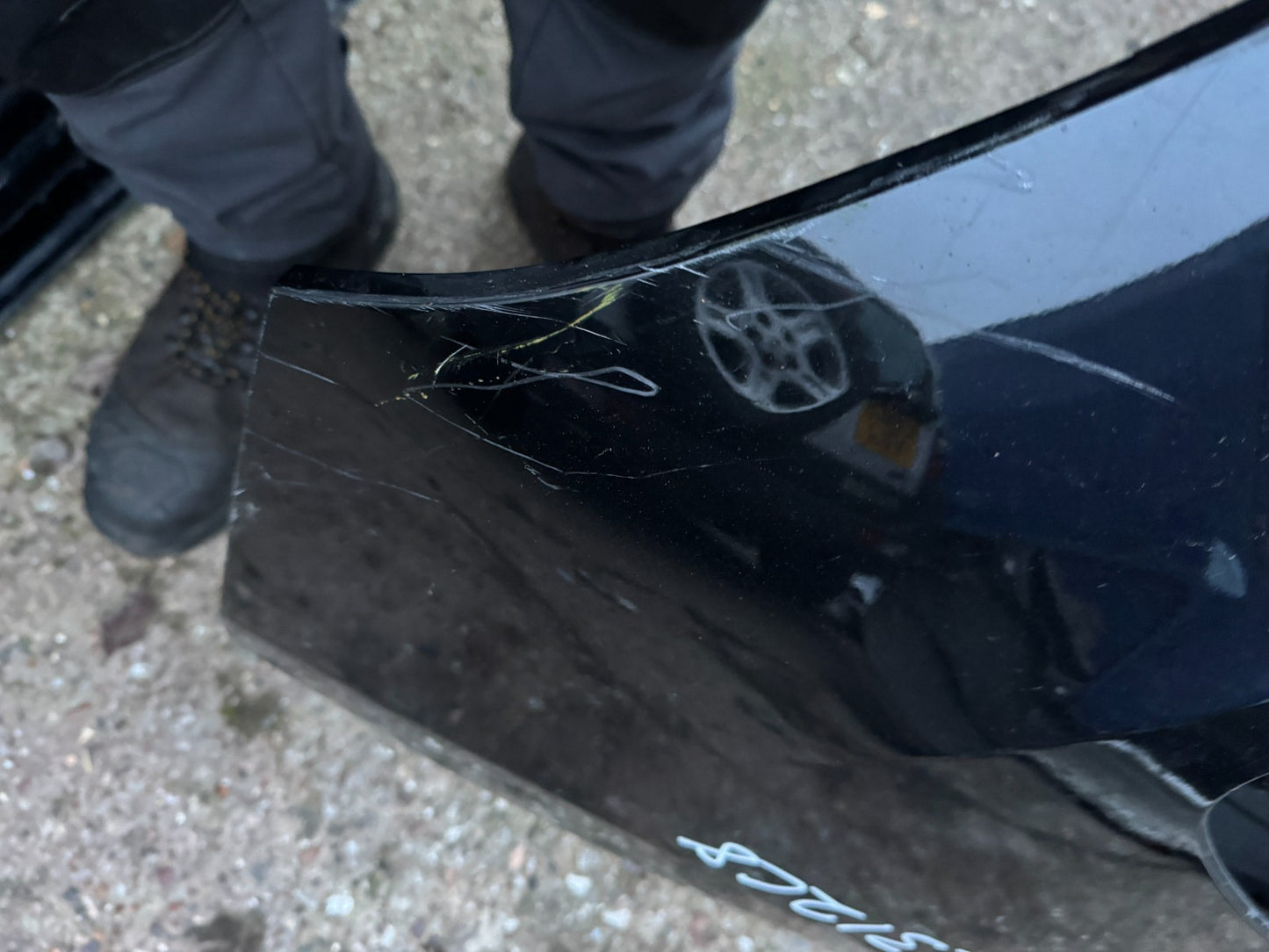 LATE 2024 Range Rover Sport OEM L461 2022- ON L461 FRONT BUMPER Santorini Black