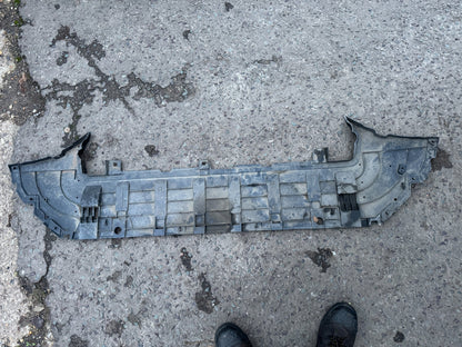 VOLVO XC90 MK2 2015-2024 GENUINE FRONT BUMPER UNDER TRAY 31404141
