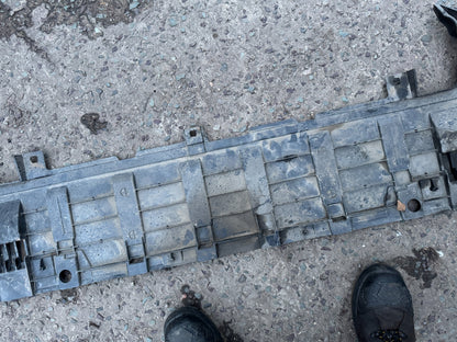 VOLVO XC90 MK2 2015-2024 GENUINE FRONT BUMPER UNDER TRAY 31404141