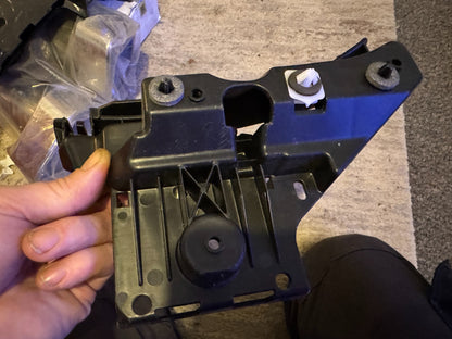 FORD FOCUS MK4 C519 RIGHT REAR BUMPER BRACKET  JX7B-17D980-A1