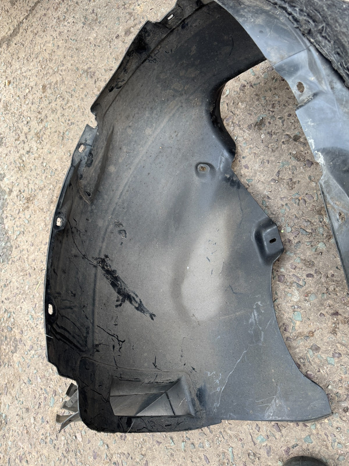 SEAT IBIZA MK5 6F / POLO WHEEL ARCH LINER FRONT ?LEFT? SIDE 6C0805696 2014