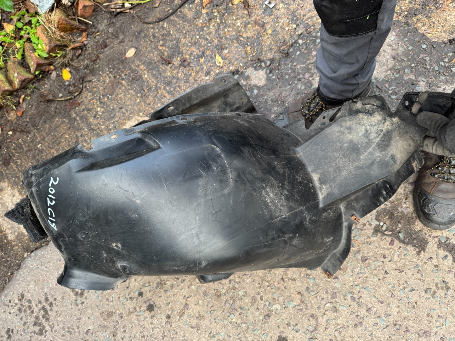 SEAT IBIZA MK5 6F / POLO WHEEL ARCH LINER FRONT ?LEFT? SIDE 6C0805696 2014