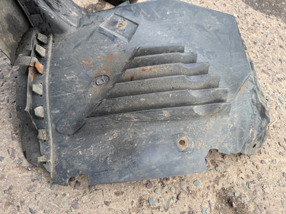 inner wheel arch front left Porsche 911 Carrera 996 99650422300 damaged