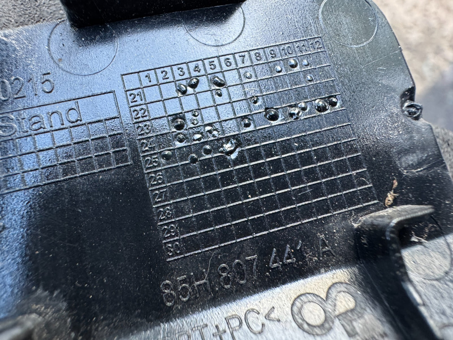 AUDI Q6 E-TRON REAR TOW EYE COVER GENUINE 85H807441A