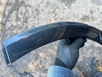 Audi Q4 E-Tron Front Right Side Wheel Arch 89A853026F Genuine broken clips