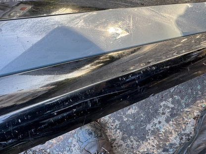 Land Rover Range Rover Evoque L551 Front Left Door Moulding K8D221065C Damaged