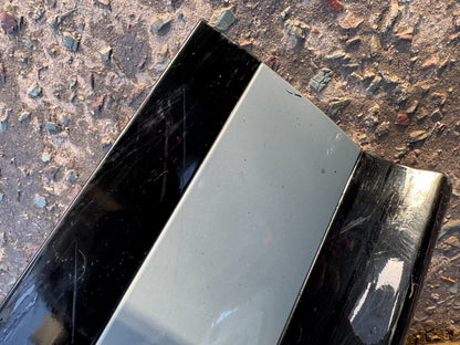 Land Rover Range Rover Evoque L551 Front Left Door Moulding K8D221065C Damaged