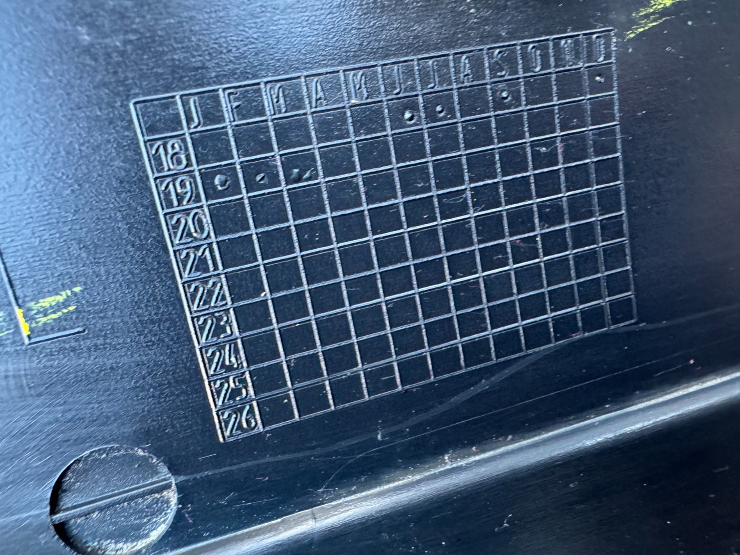 Land Rover Range Rover Evoque L551 Front Left Door Moulding K8D221065C Damaged