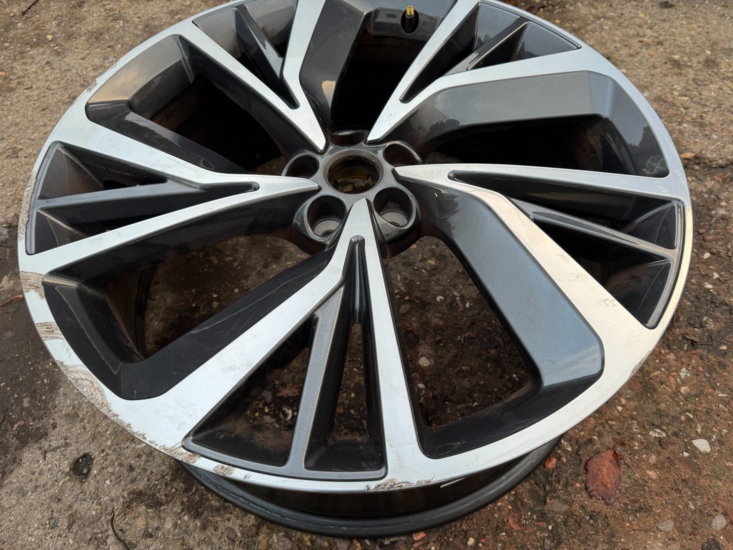 1x JAGUAR I-PACE X590 Alloy Wheel J9D3-1007-DC Electric 294kw 2023