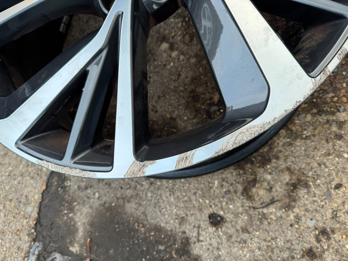 1x JAGUAR I-PACE X590 Alloy Wheel J9D3-1007-DC Electric 294kw 2023