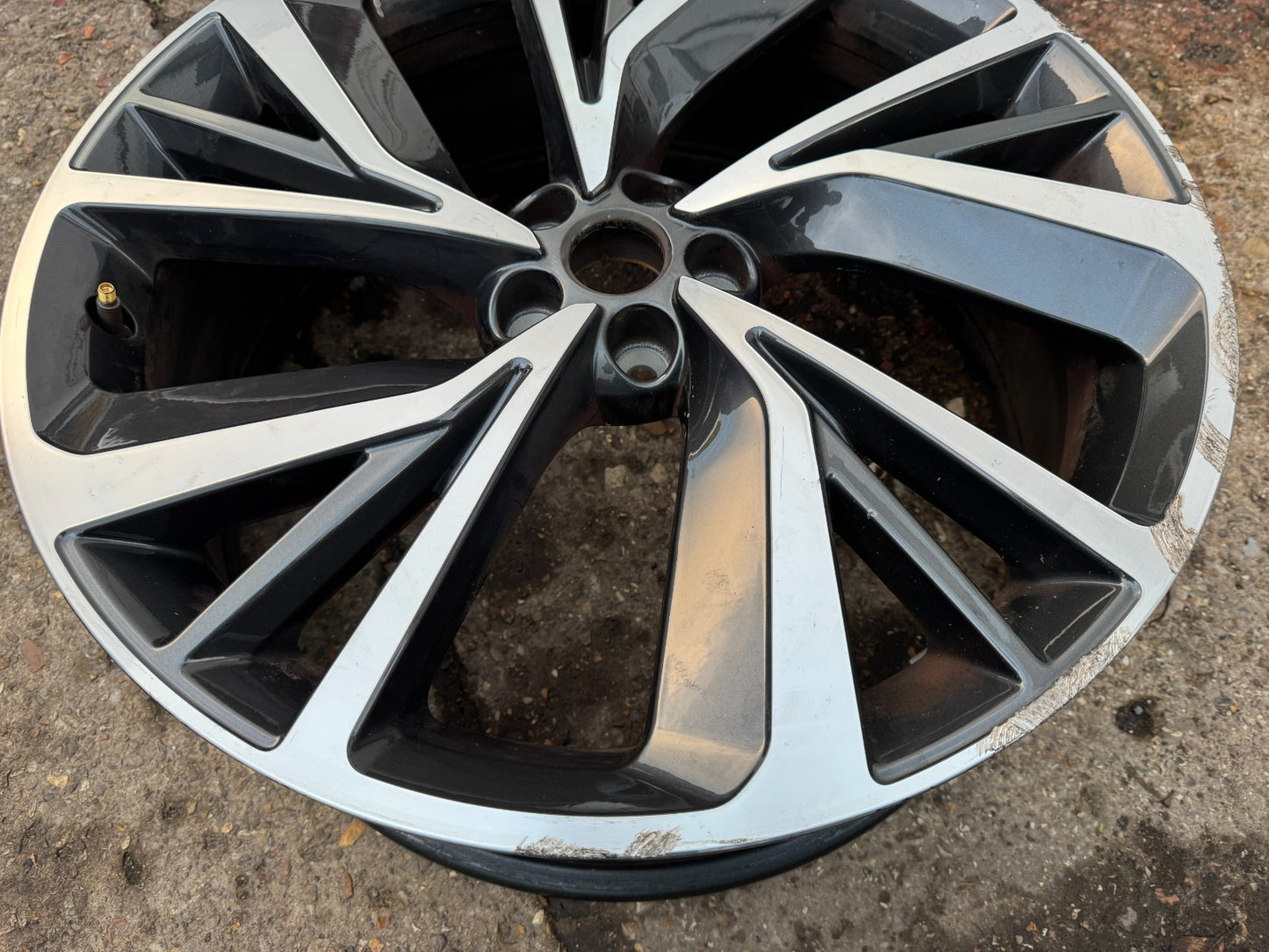 1x JAGUAR I-PACE X590 Alloy Wheel J9D3-1007-DC Electric 294kw 2023