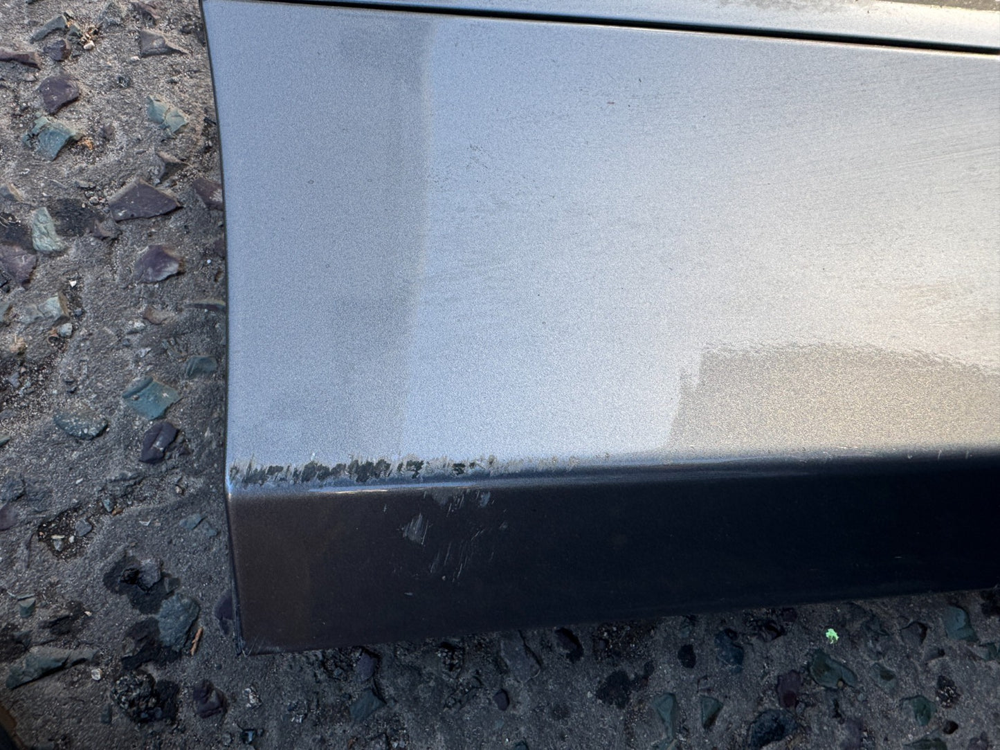 JAGUAR I PACE RIGHT REAR DOOR MOULDING 2019 - ON GENUINE J9D3 274A48 scratched