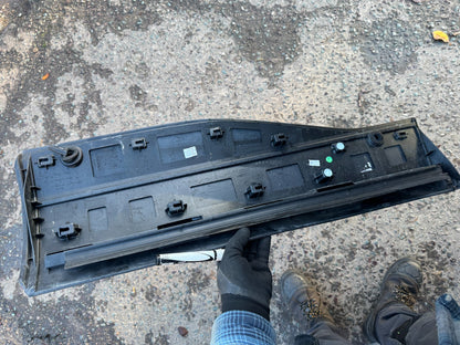 JAGUAR I PACE RIGHT REAR DOOR MOULDING 2019 - ON GENUINE J9D3 274A48 scratched