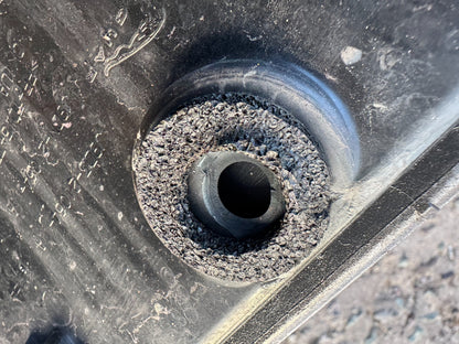 JAGUAR I-PACE X590 RIGHT FRONT DOOR LOWER MOULDING J9D321064A scratched