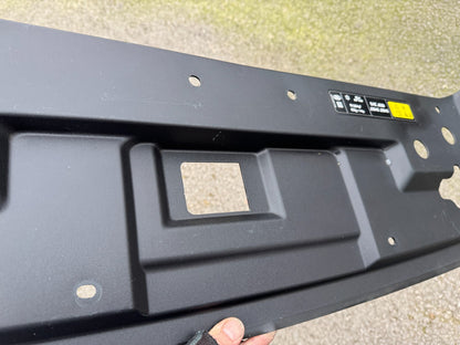 2023/24 Land Rover Defender L663 Front Bumper Top Trim L8b28a100a