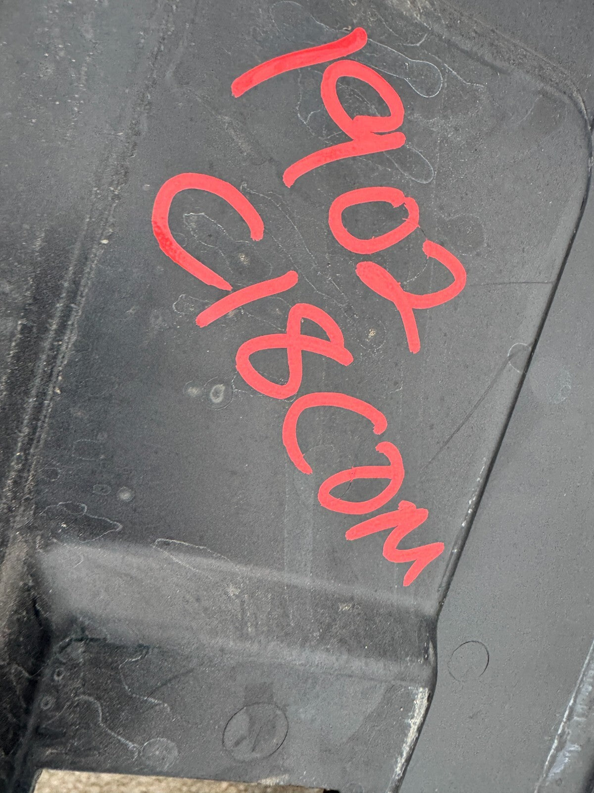 2023/24 Land Rover Defender L663 Front Bumper Top Trim L8b28a100a