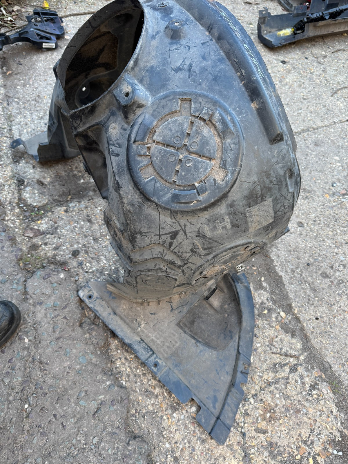 Genuine MINI N/S/F Front Passenger Dirt Arch Liner (Cooper S/SD) F56 F55 7319759