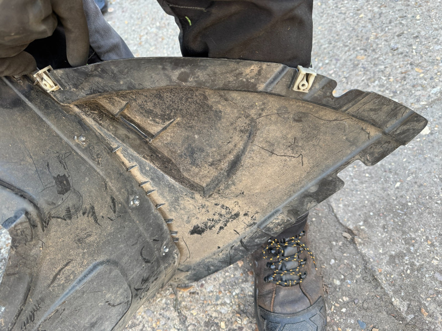 2013-2021 F56 MINI HATCH FRONT ARCH LINER LH PASSENGER SIDE 1114595XX