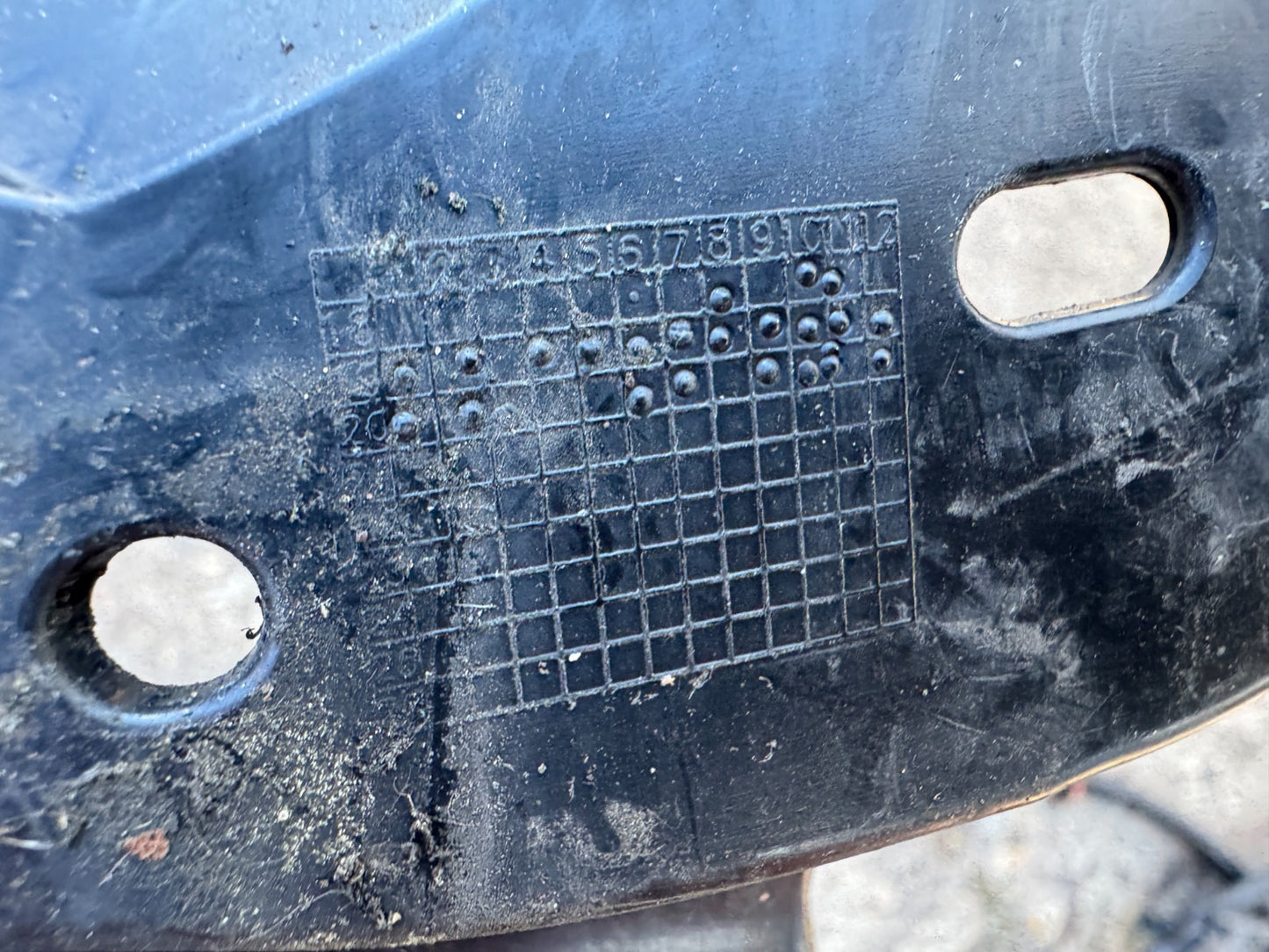 BMW G21 Bumper Bracket Rear Right 7469366 330e 2020 RHD 17535677