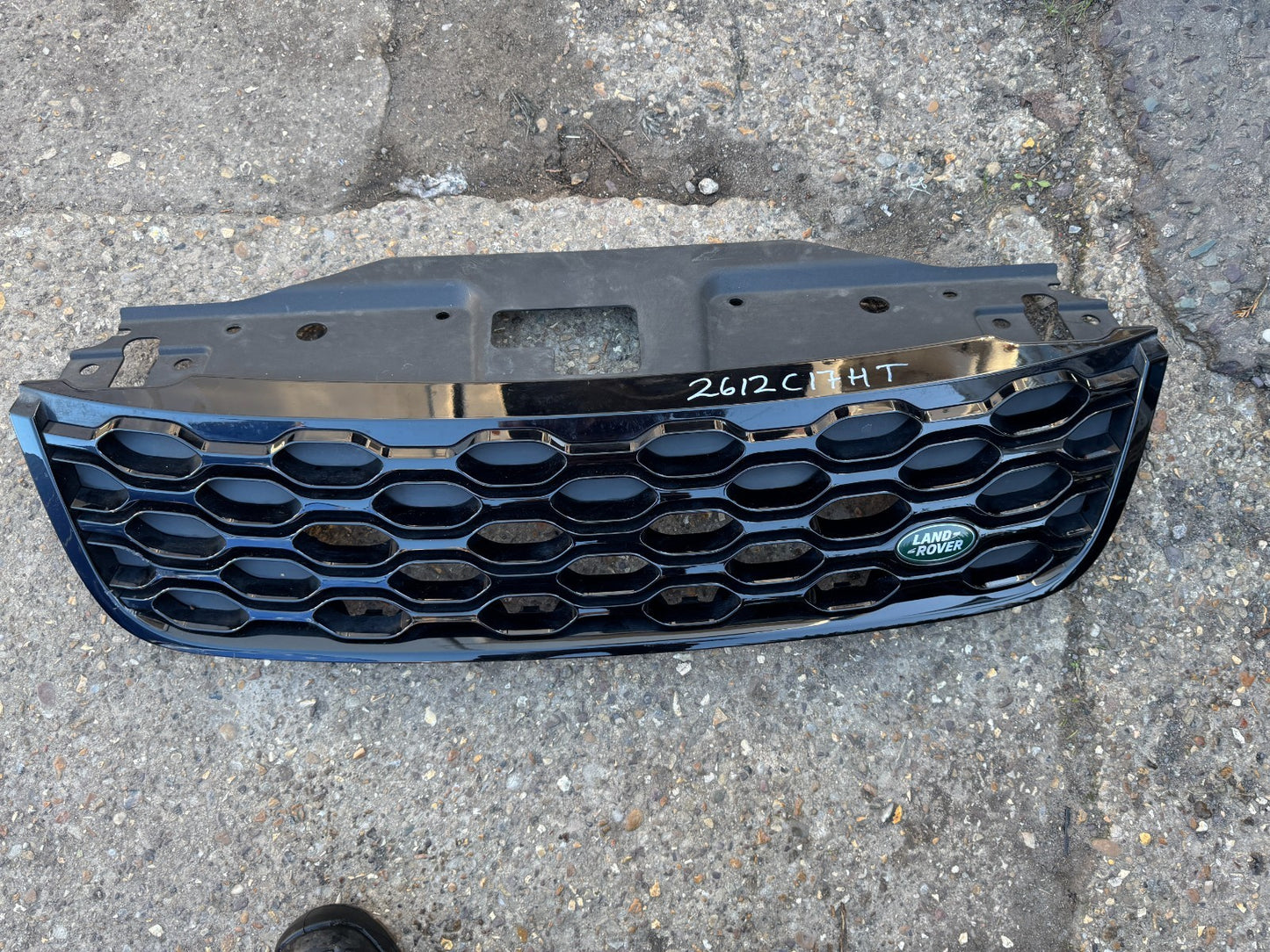 LATE 2024 LAND ROVER DISCOVERY FRONT MAIN GRILL ORIGINAL GENUINE MY428A189AD