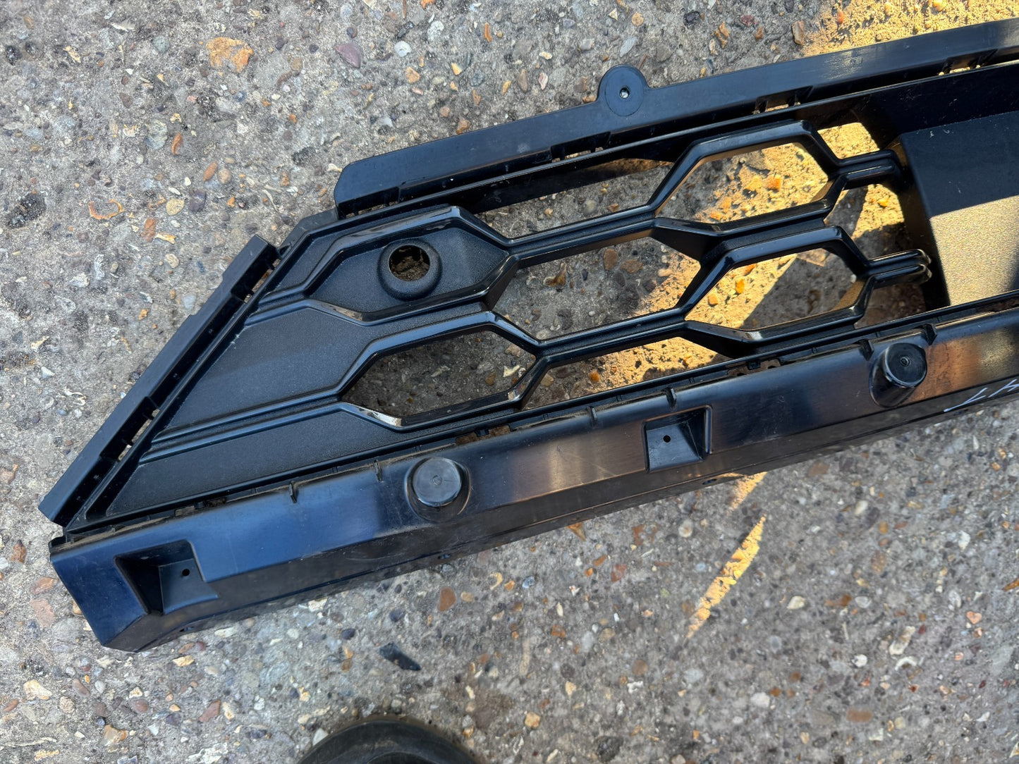 2024 FORD KUGA MK3 2023-25 GENUINE FRONT BUMPER LOWER GRILLE PV4B17K945S