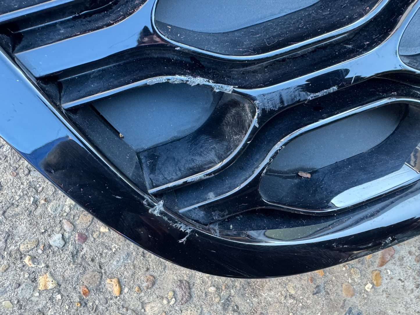 LATE 2024 LAND ROVER DISCOVERY FRONT MAIN GRILL ORIGINAL GENUINE MY428A189AD