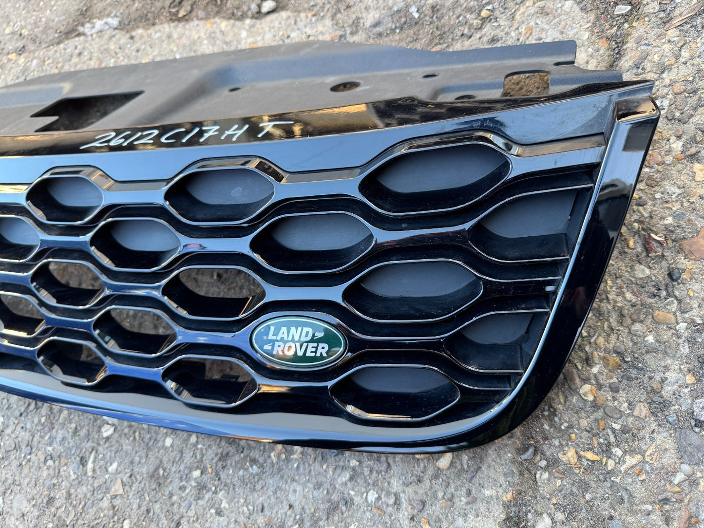 LATE 2024 LAND ROVER DISCOVERY FRONT MAIN GRILL ORIGINAL GENUINE MY428A189AD