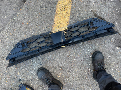 2024 FORD KUGA MK3 2023-25 GENUINE FRONT BUMPER LOWER GRILLE PV4B17K945S