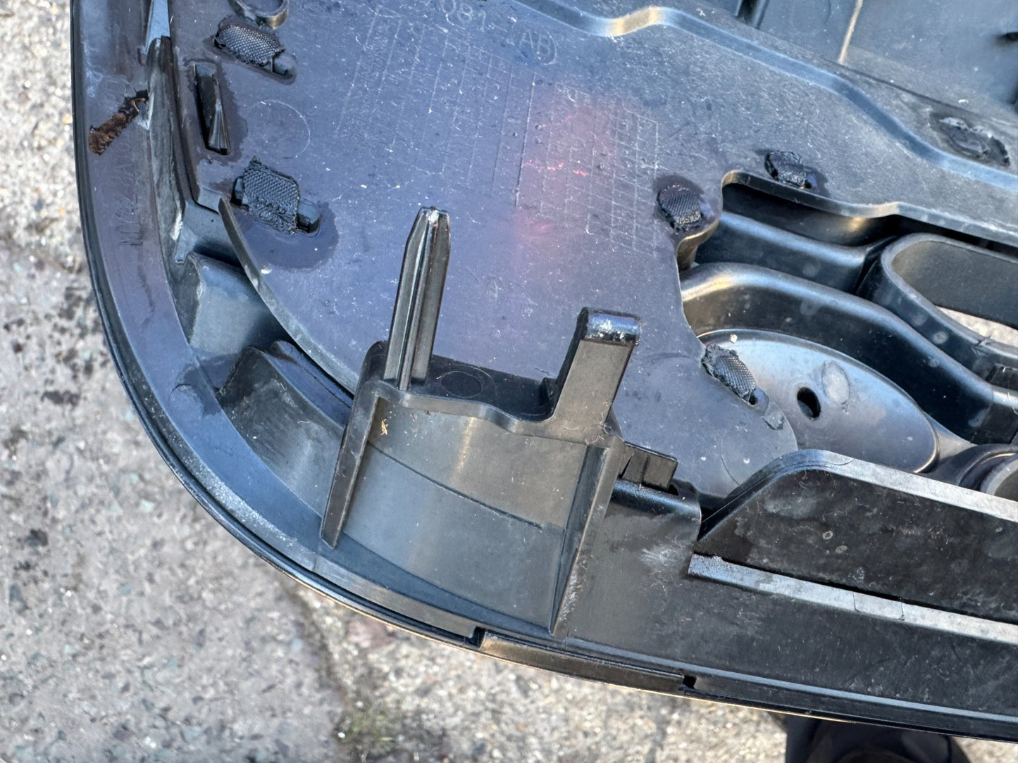 LATE 2024 LAND ROVER DISCOVERY FRONT MAIN GRILL ORIGINAL GENUINE MY428A189AD