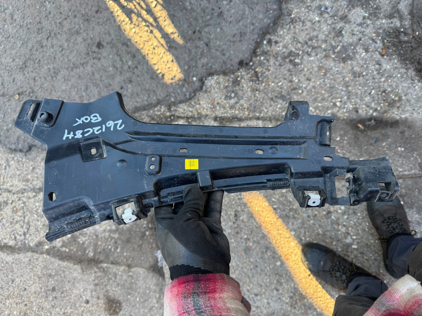 2024 Range Rover Sport Front Bumper Left Bracket N9X216A281 Genuine