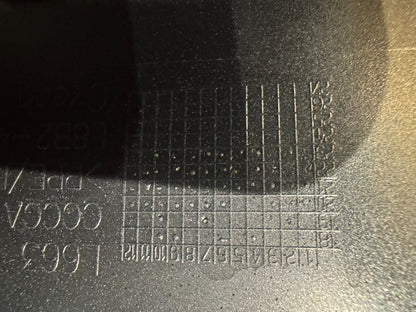 Land Rover Defender L663 2024 Fuel tank cap L8B2405A26AA Diesel/electricity