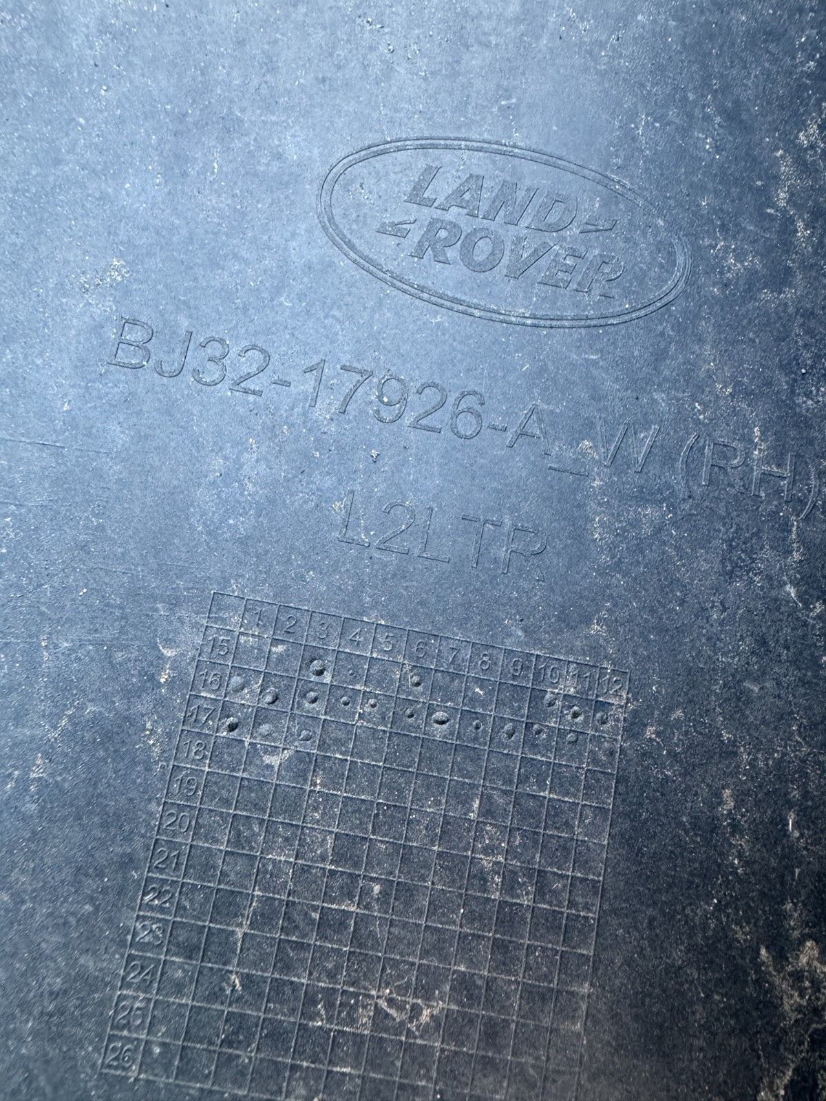 2017 RANGE ROVER EVOQUE REAR RIGHT BUMPER CORNER BJ3217926A