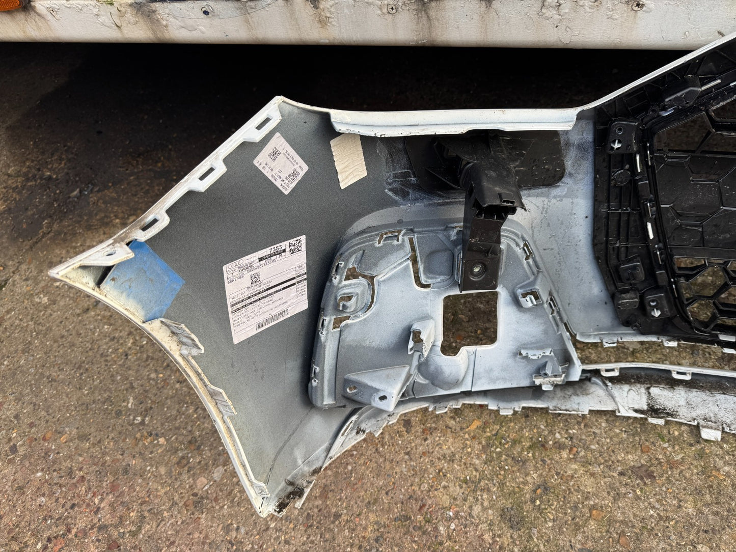 2025 GENUINE AUDI A1 SE FRONT BUMPER 2019 ONWARDS 82A807437A DAMAGED