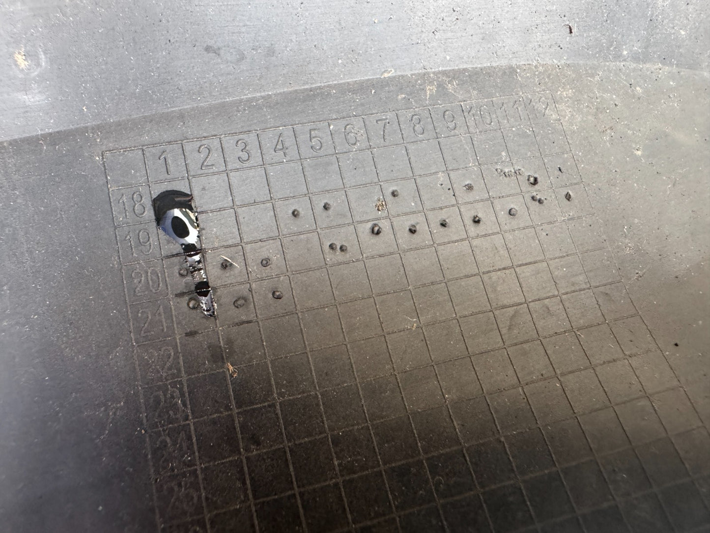 TOYOTA C-HR MK1 FACELIFT 2020-2023 FRONT BUMPER GRILL 52129-F4110 Scratched