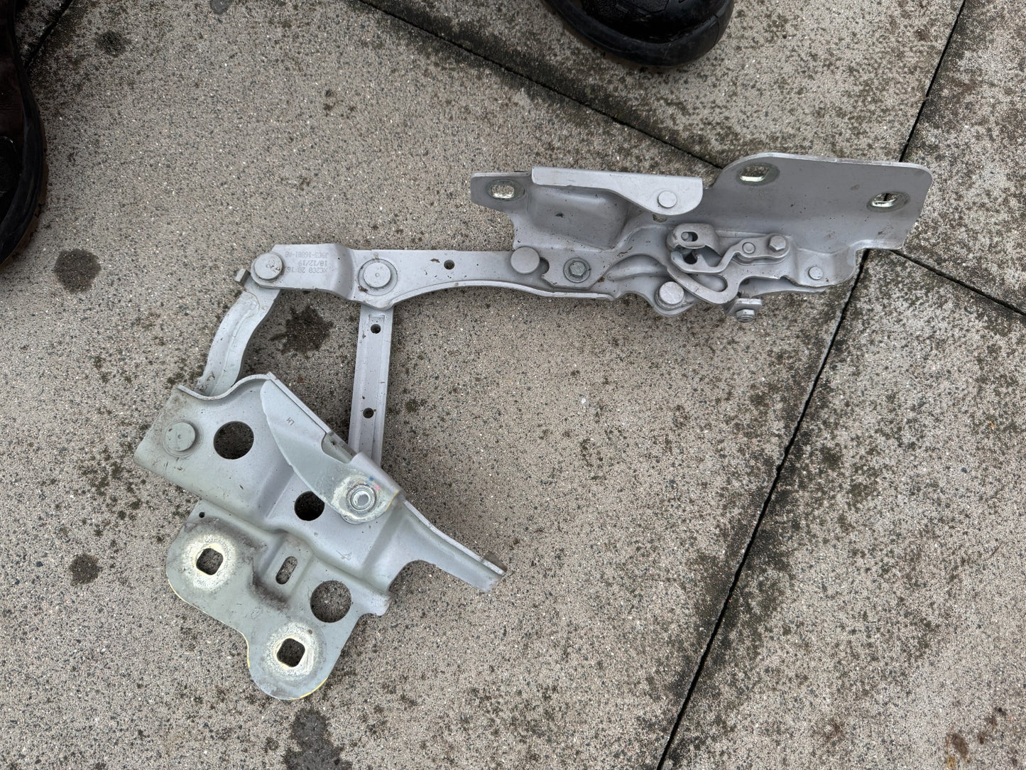 JAGUAR E-PACE X540 2019 Front Left Bonnet Hinge J9C316801AB