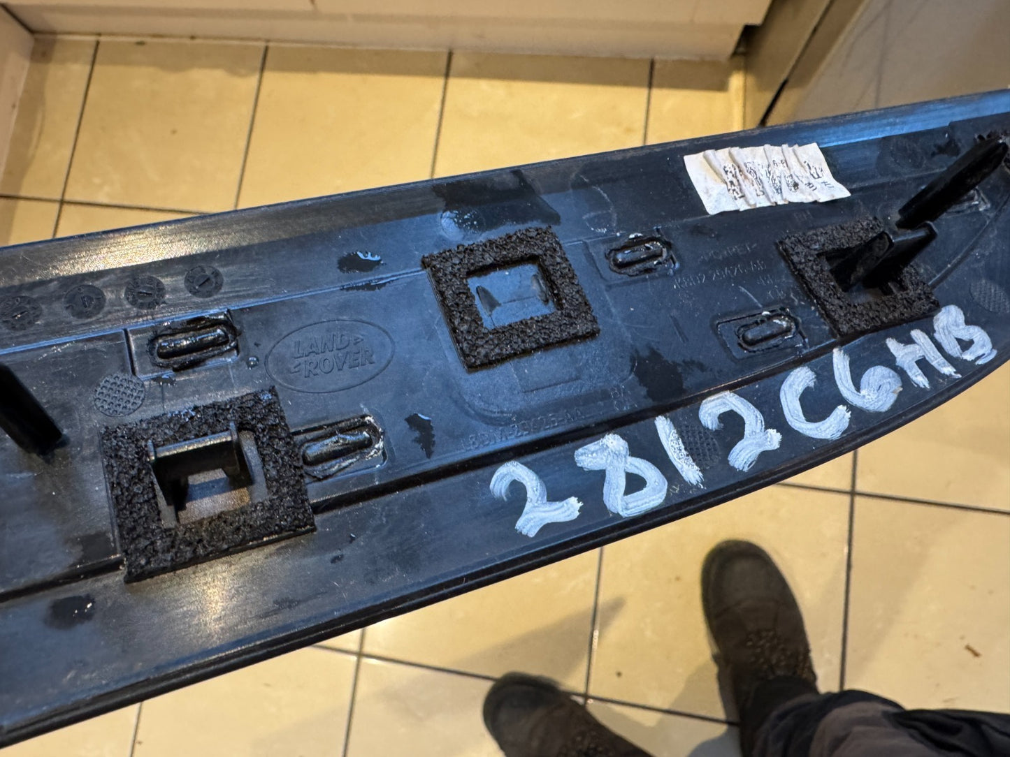 LAND ROVER RANGE ROVER EVOQUE L538 Front Right Door Molding L8DM29426AA 2020