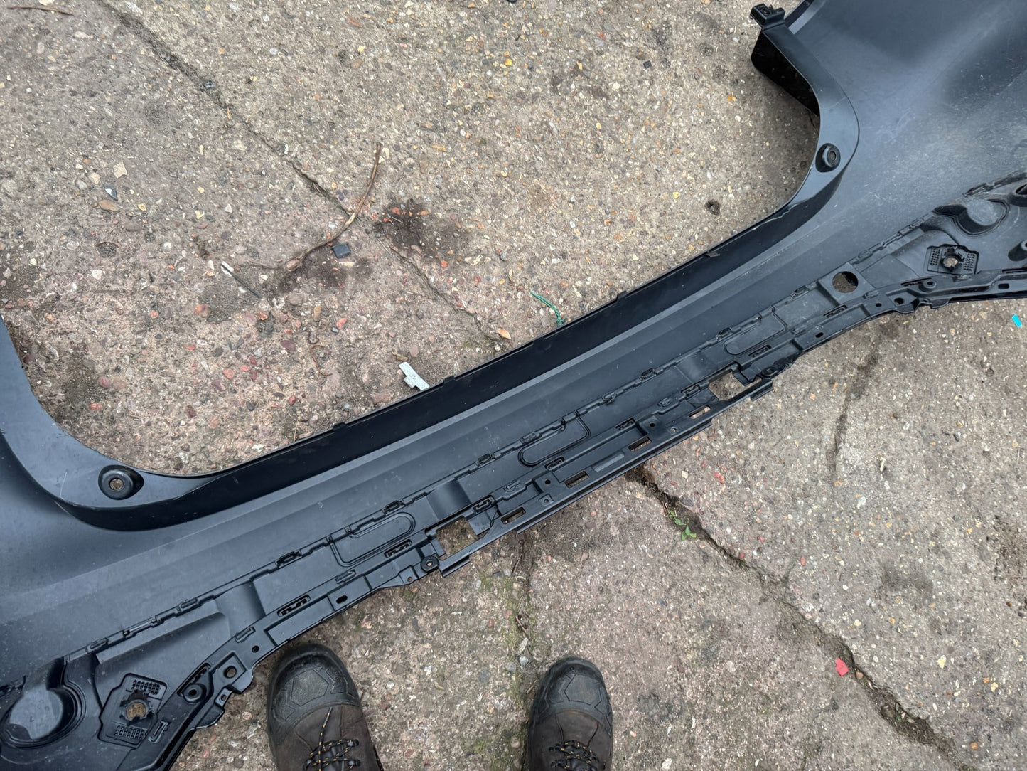 2024 GENUINE JAGUAR F-PACE X761 Scratched REAR PDC BUMPER 2020-ON MK8317D781AAW