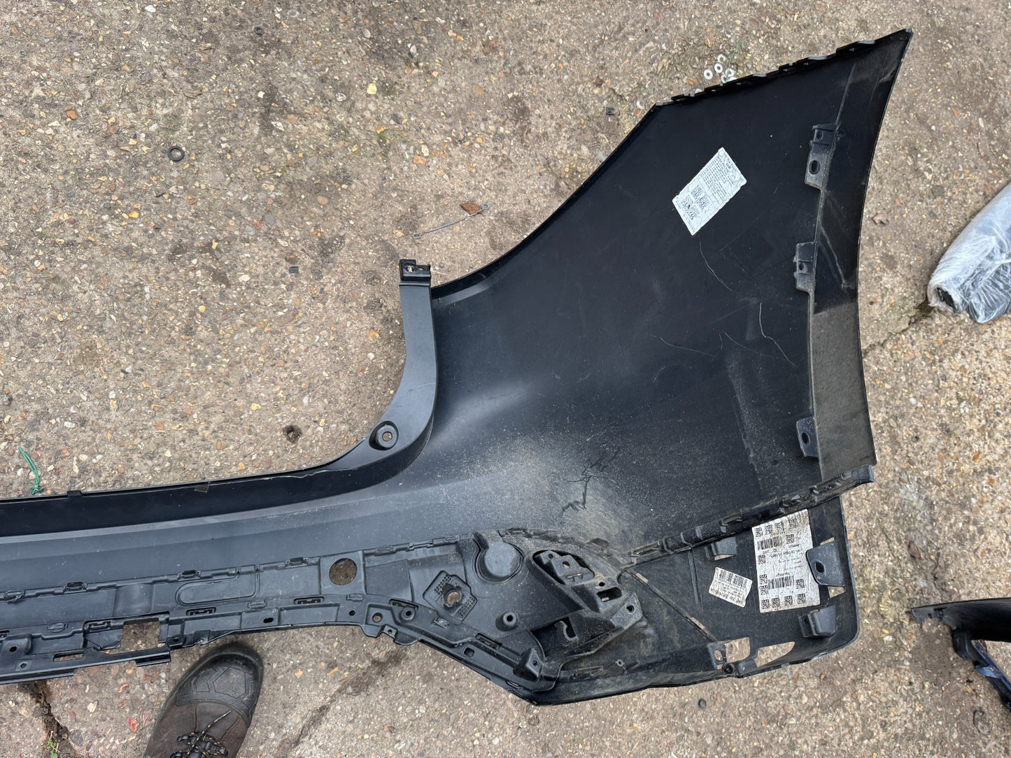 2024 GENUINE JAGUAR F-PACE X761 Scratched REAR PDC BUMPER 2020-ON MK8317D781AAW