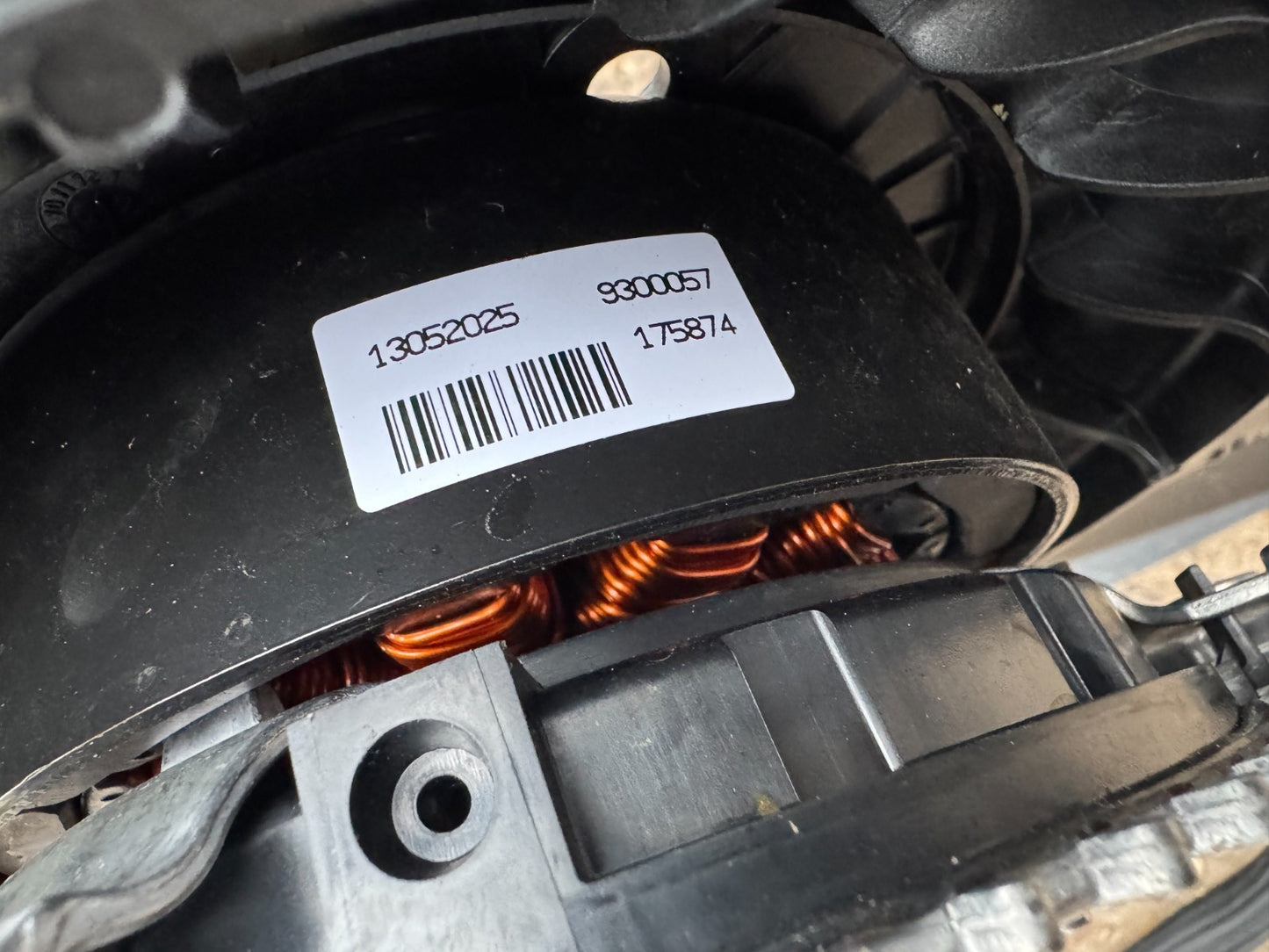 RANGE ROVER & JAGUAR MODELS ENGINE RADIATOR FAN ONLY DAMAGED K8D28C607BF