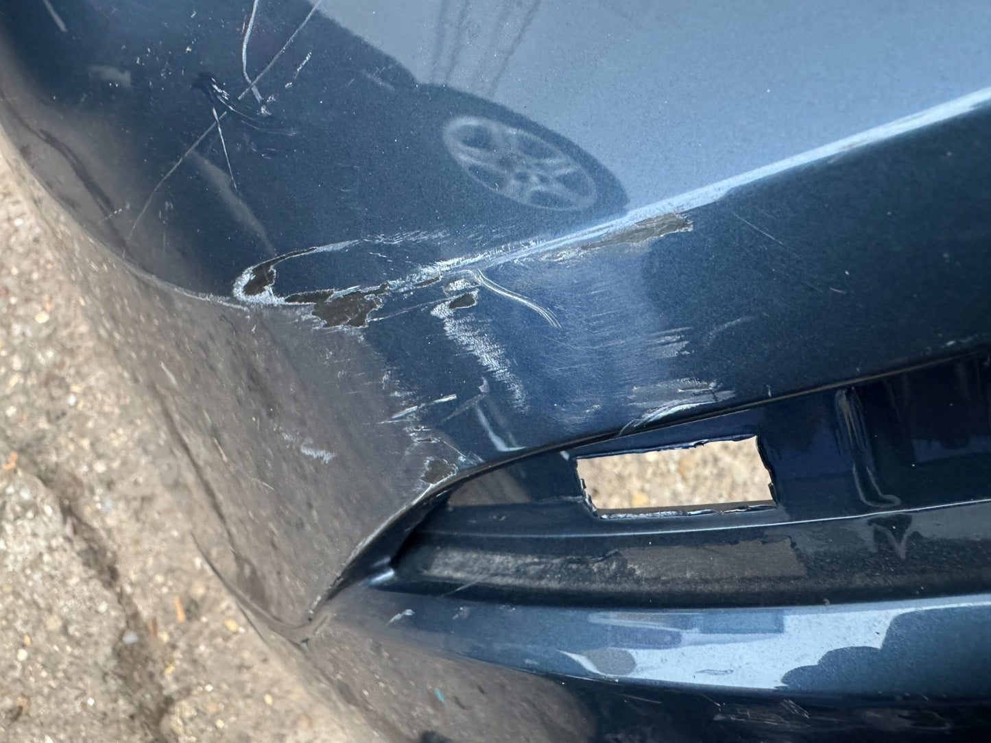 2025 GENUINE VOLVO XC60 REAR BUMPER 2017-ON 31425198 SCRATCHED