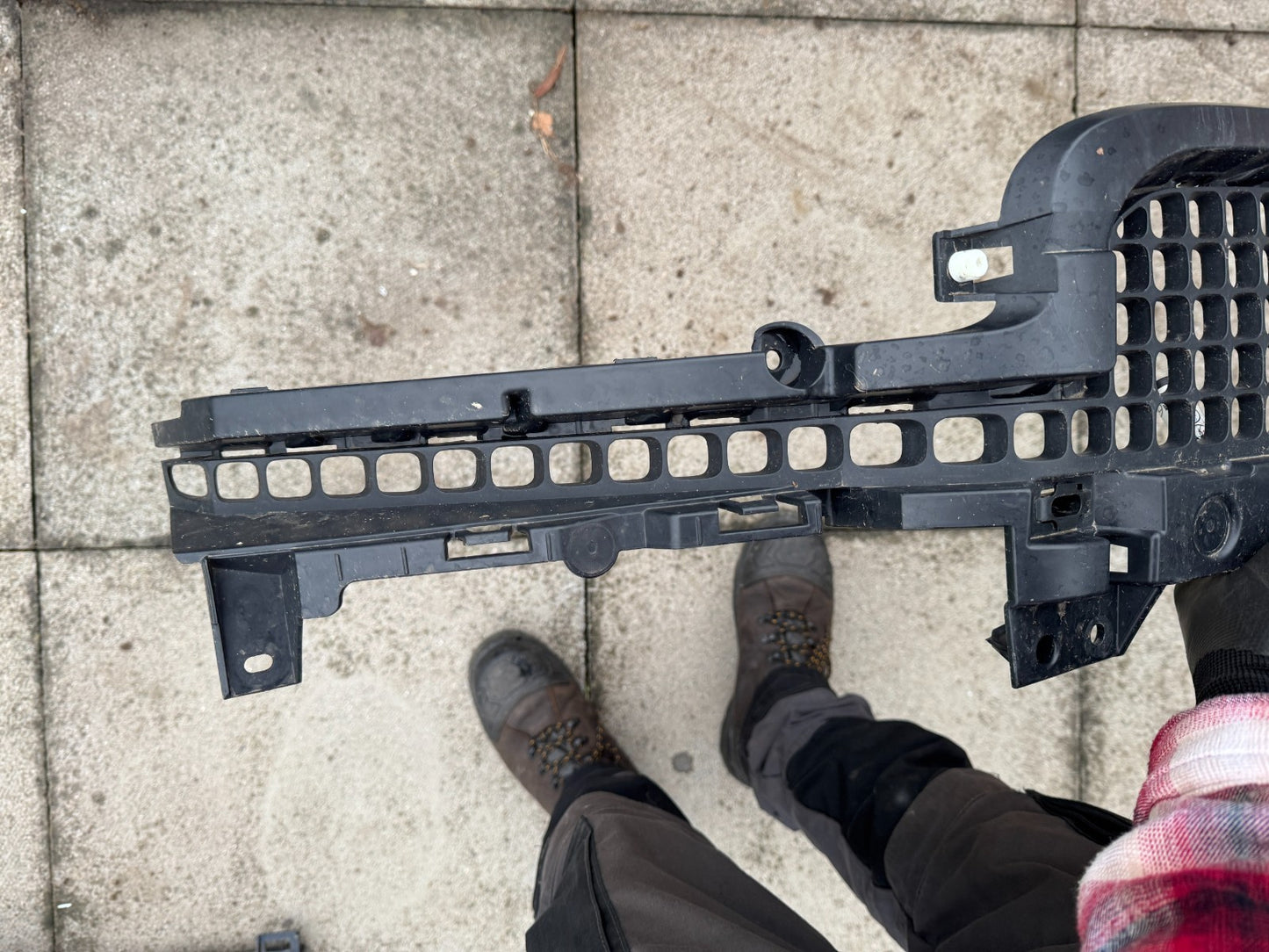 2025 Range Rover Front Centre Grille L663 L8B217K946 L8B217F791