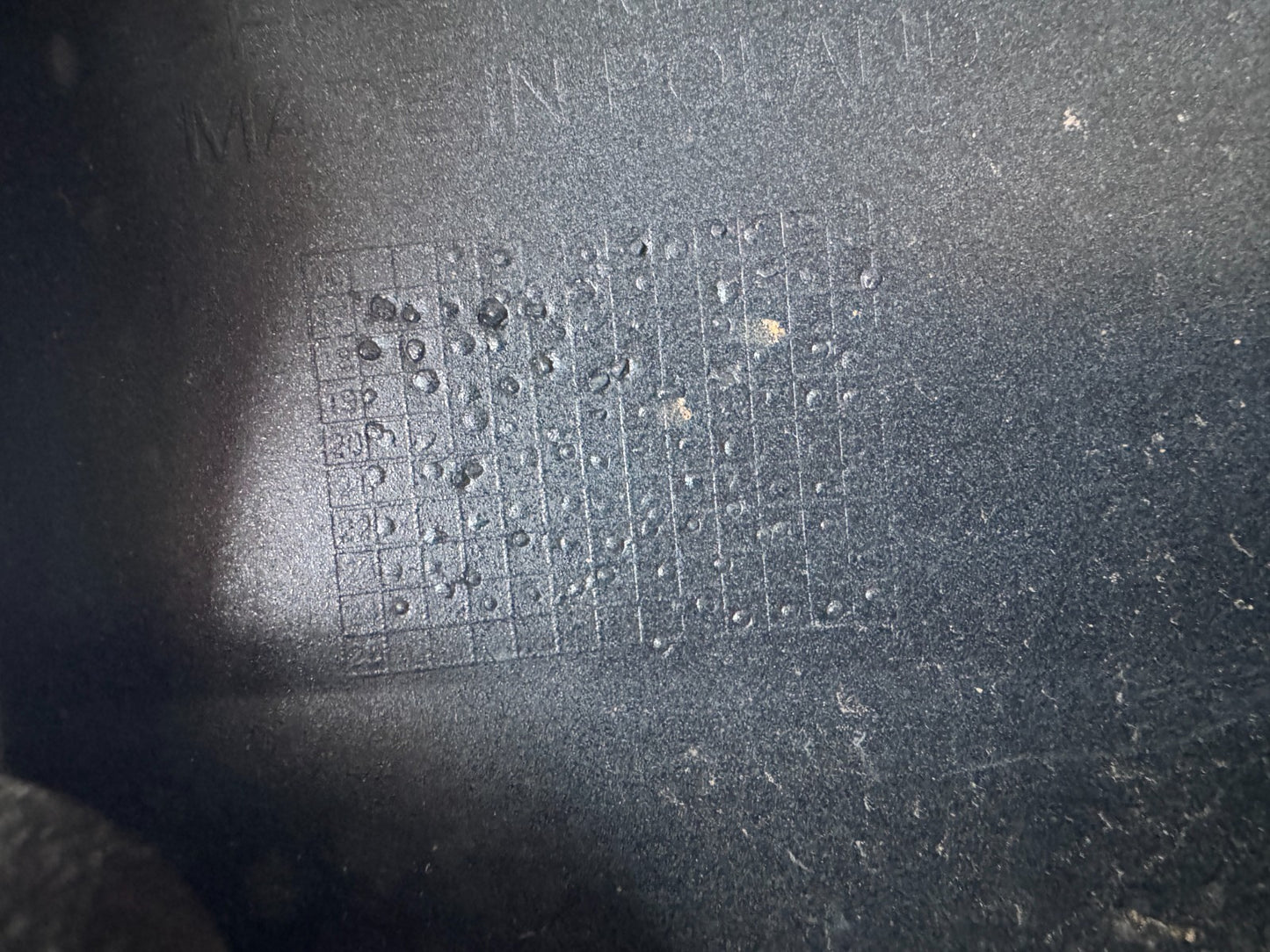 2025 GENUINE VOLVO XC60 REAR BUMPER 2017-ON 31425198 SCRATCHED