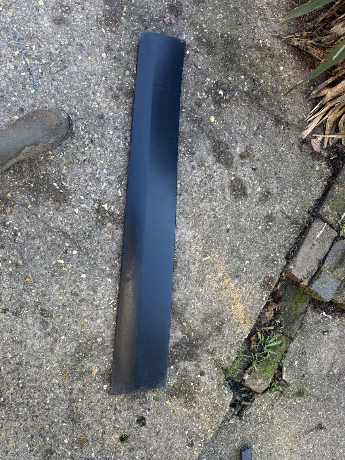 LAND ROVER DISCOVERY L550 13-20 LEFT REAR DOOR MOULDING FK72-21065-ACW