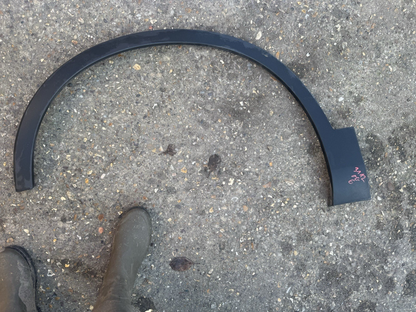 VOLVO XC40 FROM 2016 TO 2021 GENUINE FRONT LEFT WHEEL ARCH 31448344