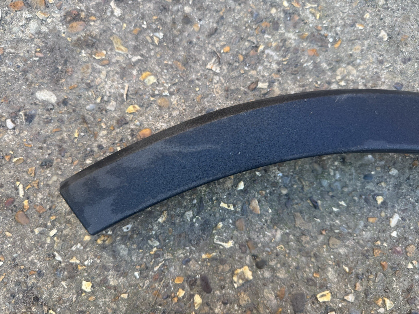 VOLVO XC40 FROM 2016 TO 2021 GENUINE FRONT LEFT WHEEL ARCH 31448344