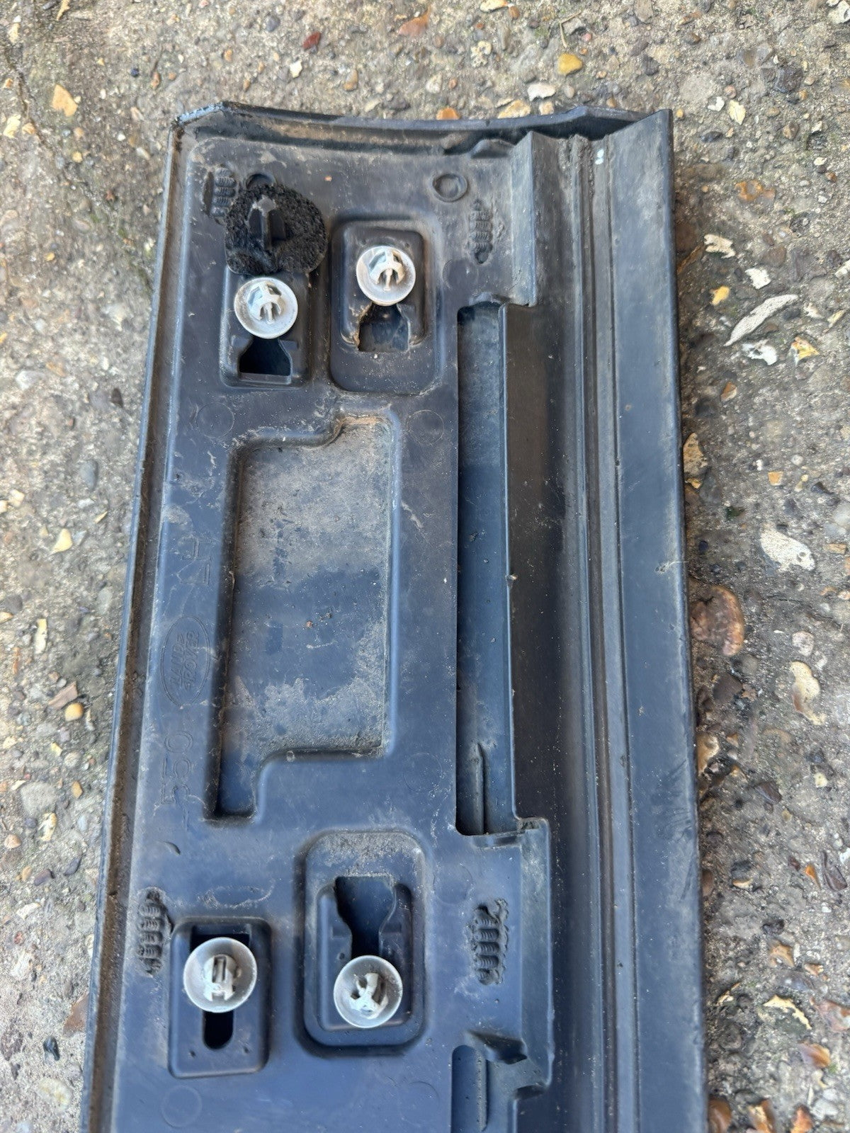 LAND ROVER DISCOVERY L550 13-20 LEFT REAR DOOR MOULDING FK72-21065-ACW